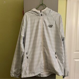 New Balance Windbreaker Men’s Large
In excellent condition, only worn twice.